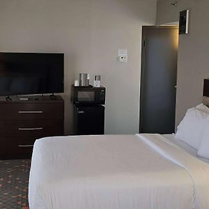 Wyndham Rochester Downtown